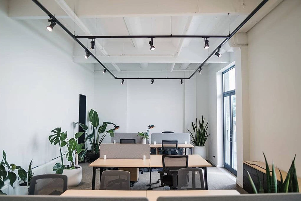 curved track lighting